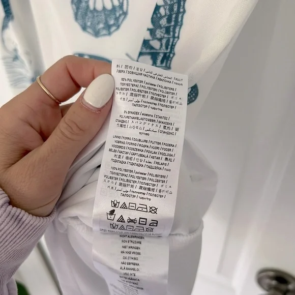 Guess Butterfly Dress ~ long sleeve ~ size XS - Picture 6 of 10